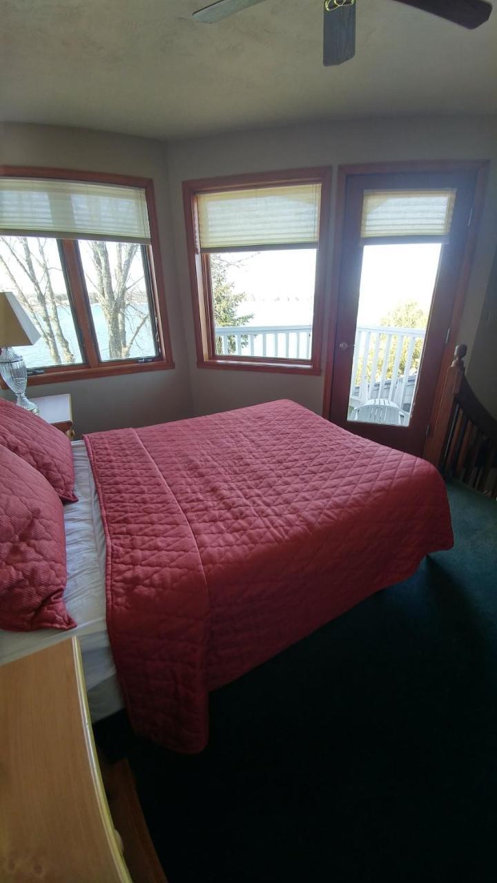 Snug Harbor Inn Sturgeon Bay Esterno foto