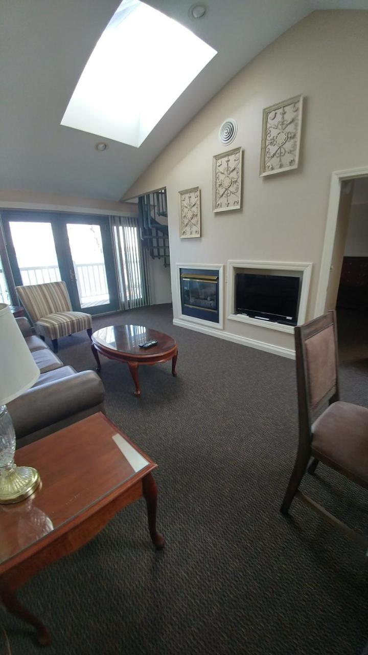 Snug Harbor Inn Sturgeon Bay Esterno foto