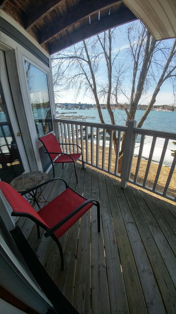 Snug Harbor Inn Sturgeon Bay Esterno foto