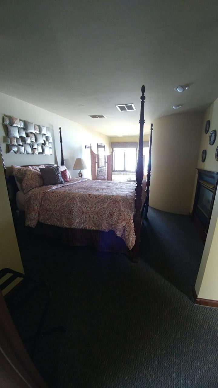 Snug Harbor Inn Sturgeon Bay Esterno foto
