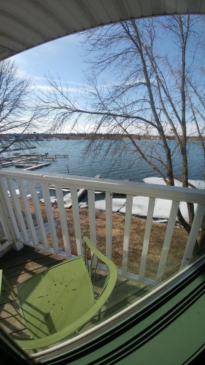 Snug Harbor Inn Sturgeon Bay Esterno foto
