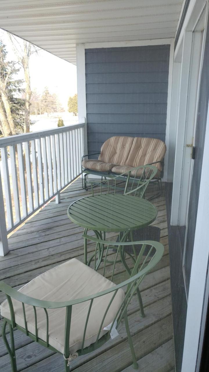 Snug Harbor Inn Sturgeon Bay Esterno foto