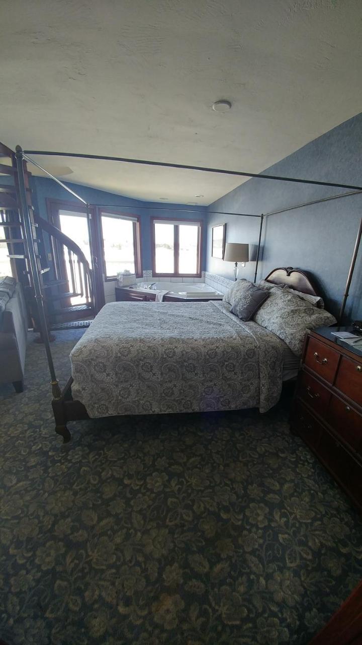Snug Harbor Inn Sturgeon Bay Esterno foto