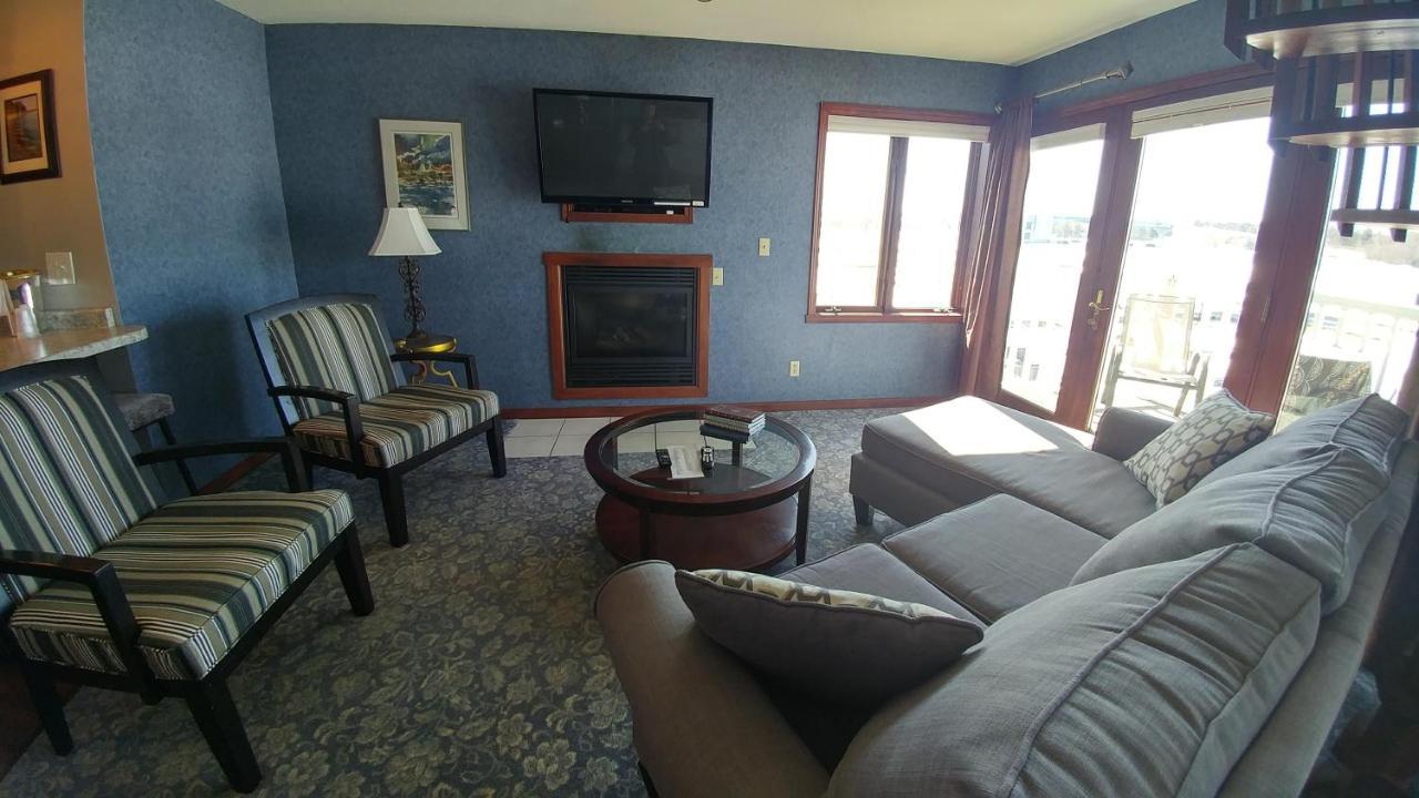 Snug Harbor Inn Sturgeon Bay Esterno foto
